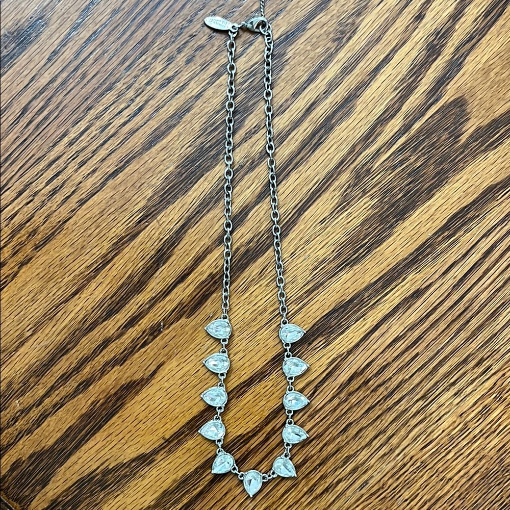Elegant Silver Necklace with Teardrop Accents